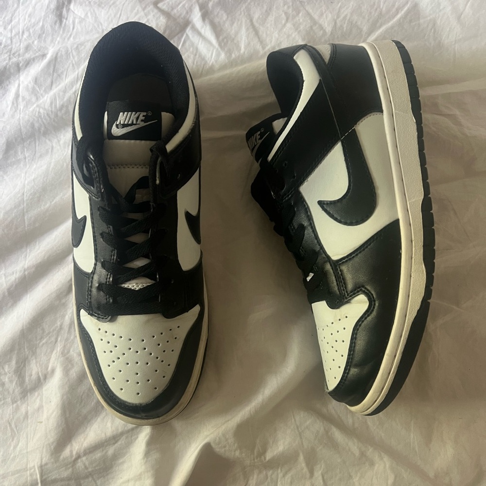 nike dunk panda low